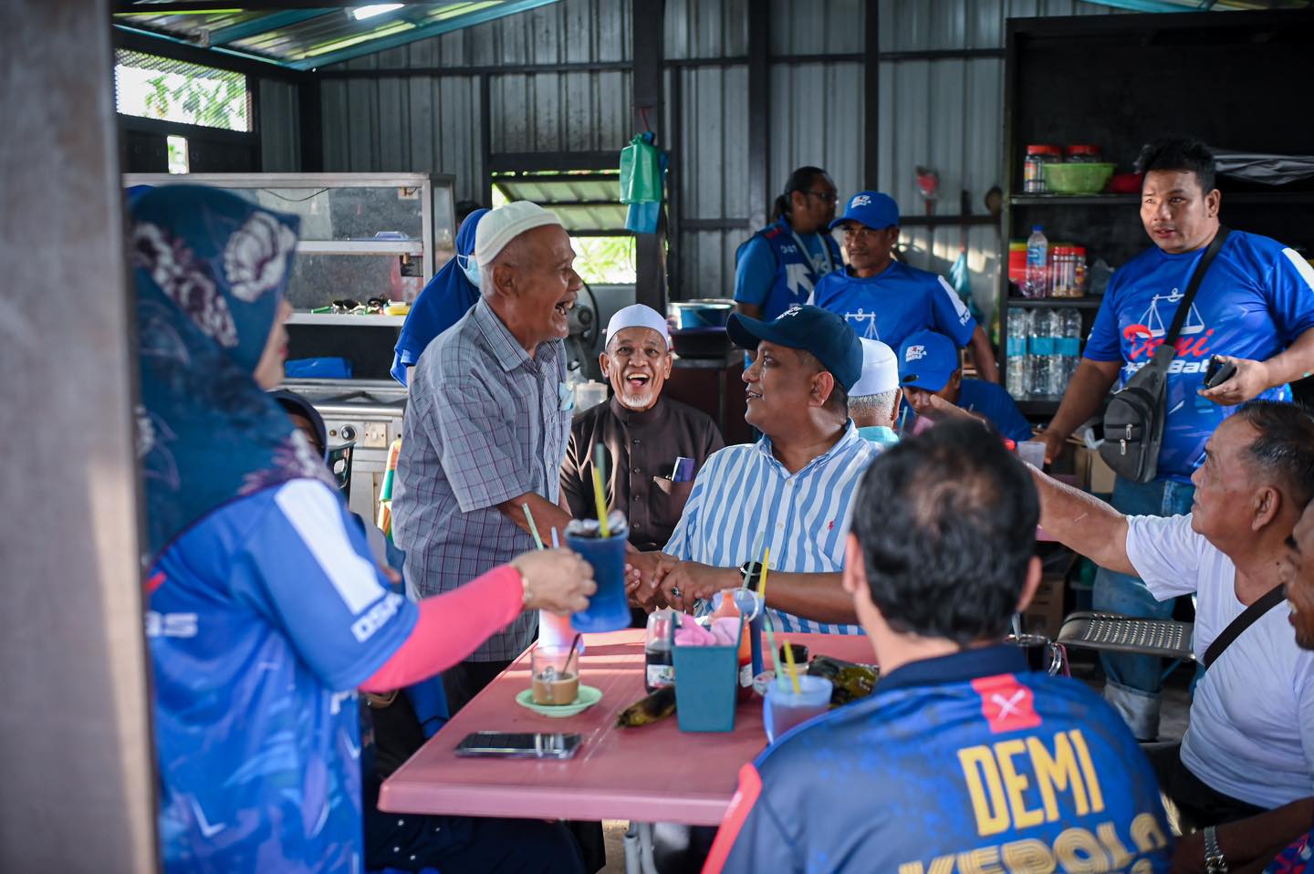 Kedai Bahador