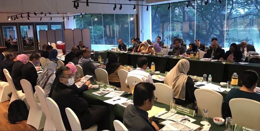 Pemandu Draf Akhir Laporan Kajian Perancangan Guna Tanah Kawasan Sumber Makanan Negara (PeGUMN)