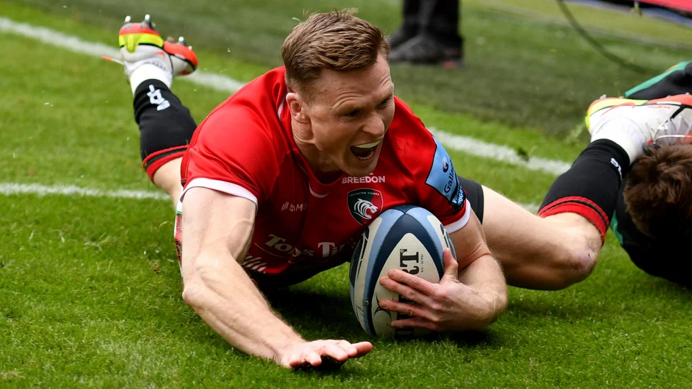 Chris Ashton: Bekas pemain England akan bersara daripada ragbi
