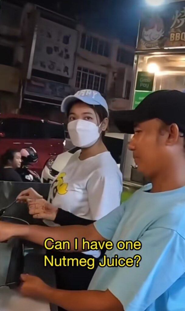 jus nutmeg punca seorang pelancong diminta keluar dari premis