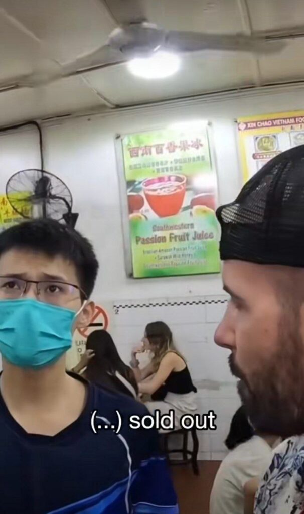 jus nutmeg punca seorang pelancong diminta keluar dari premis