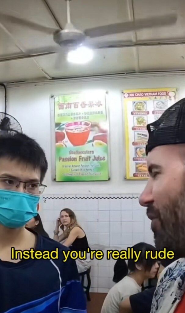 jus nutmeg punca seorang pelancong diminta keluar dari premis