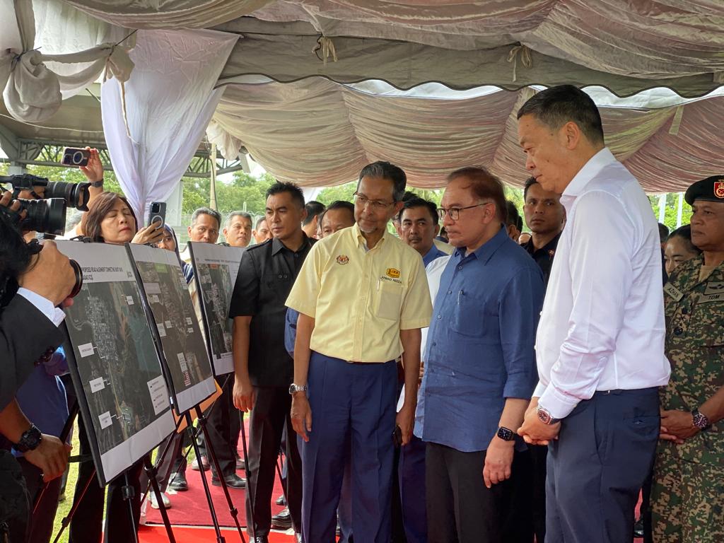 Anwar dan Srettha di Thailand