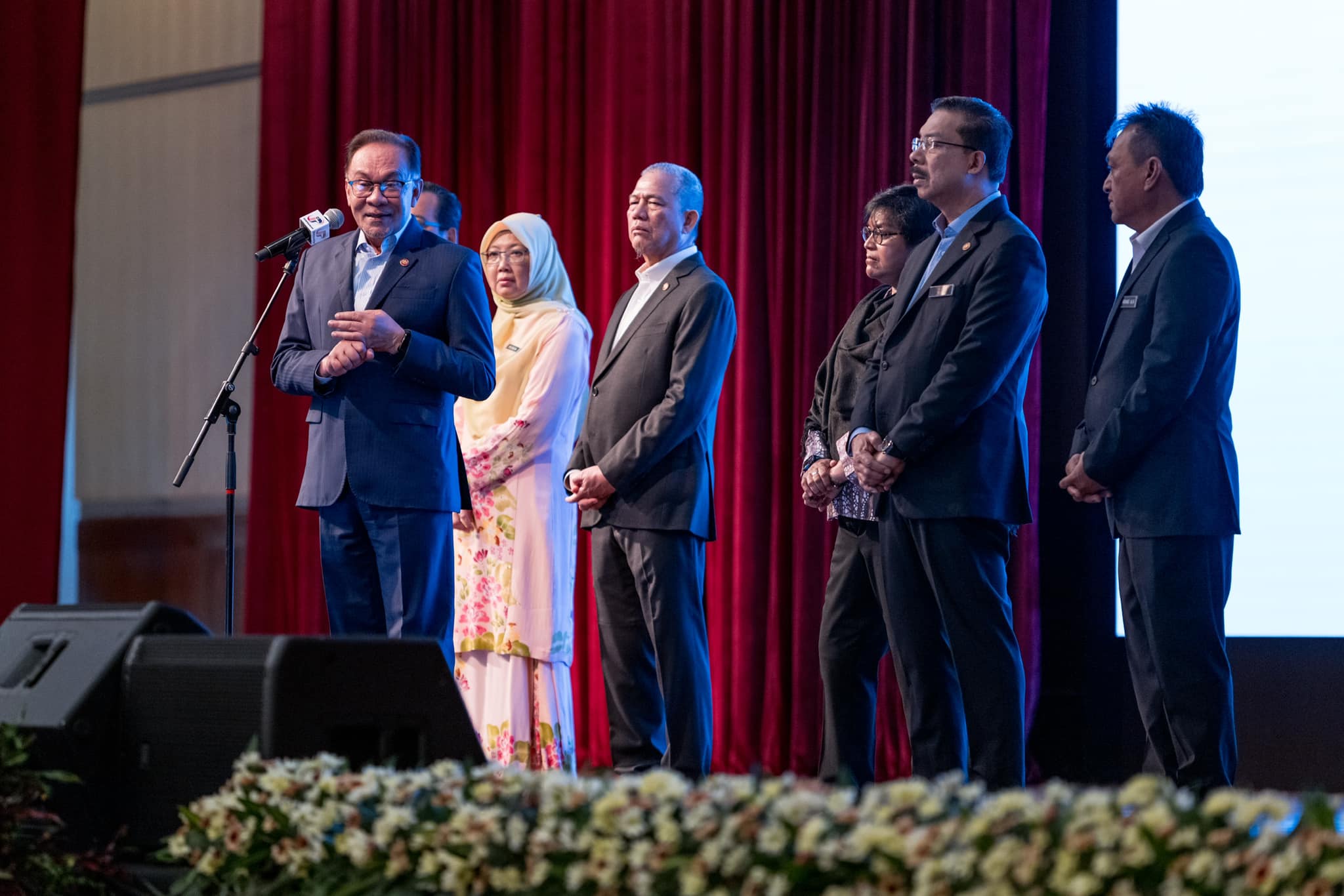 PM Anwar Akan Terus Guna Petikan Ayat Al-Quran Dalam Ucapan
