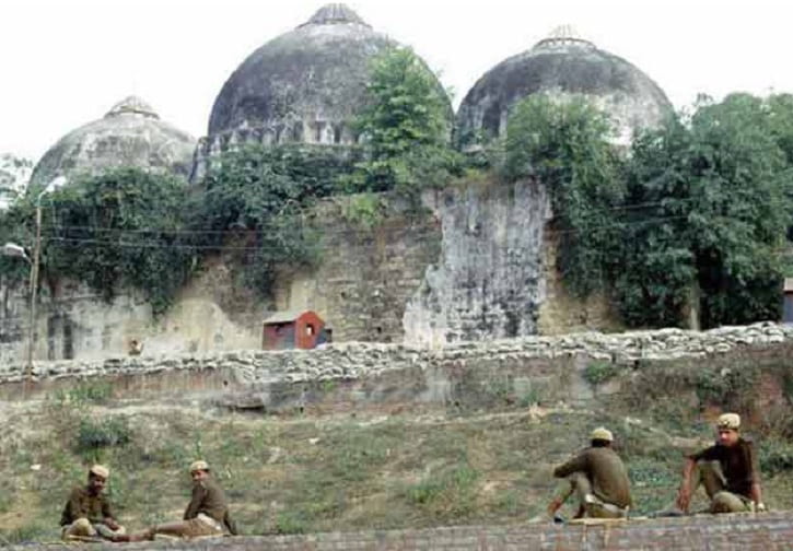 Mahkamah India Benarkan Penganut Hindu 'Ceroboh' Masjid